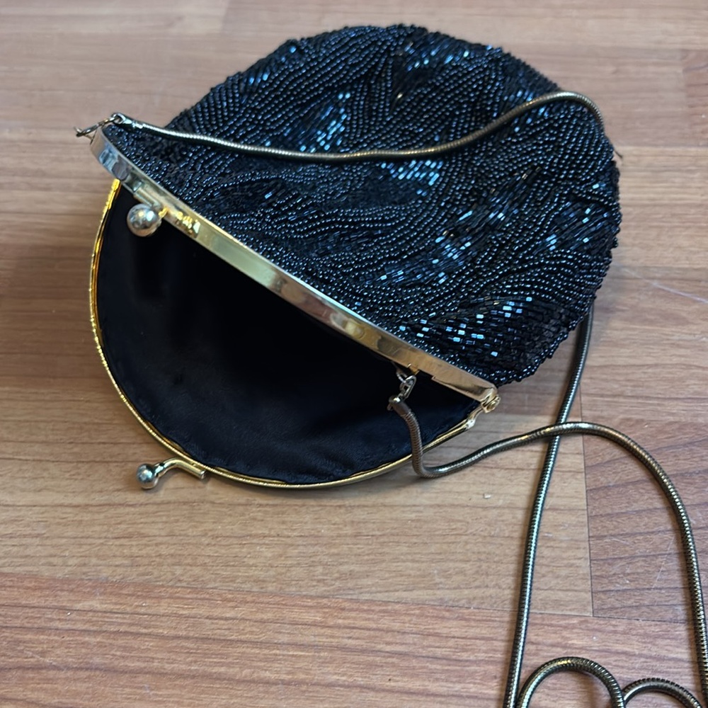 Elegant Black Beaded Vintage Purse | Snap Open Closure | Slinky Strap | Glamour